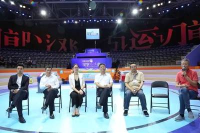 漢字聽(tīng)寫(xiě)風(fēng)云再起 全民文化競(jìng)技開(kāi)啟暑期狂歡